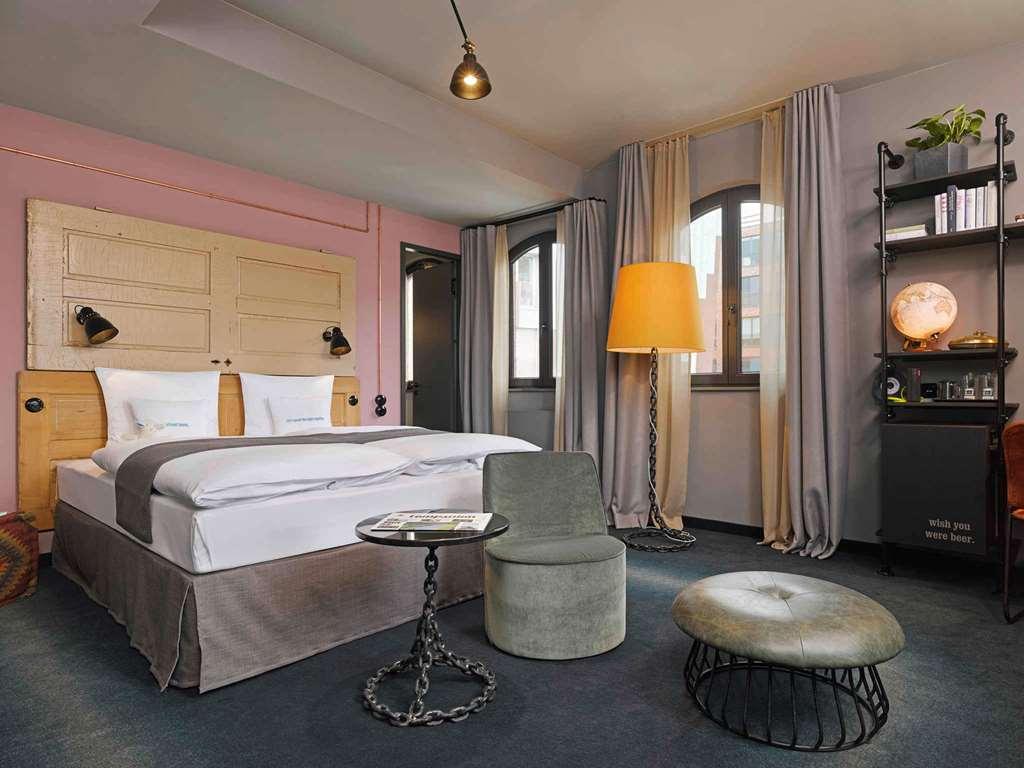 25Hours Hotel Altes Hafenamt Гамбург Номер фото