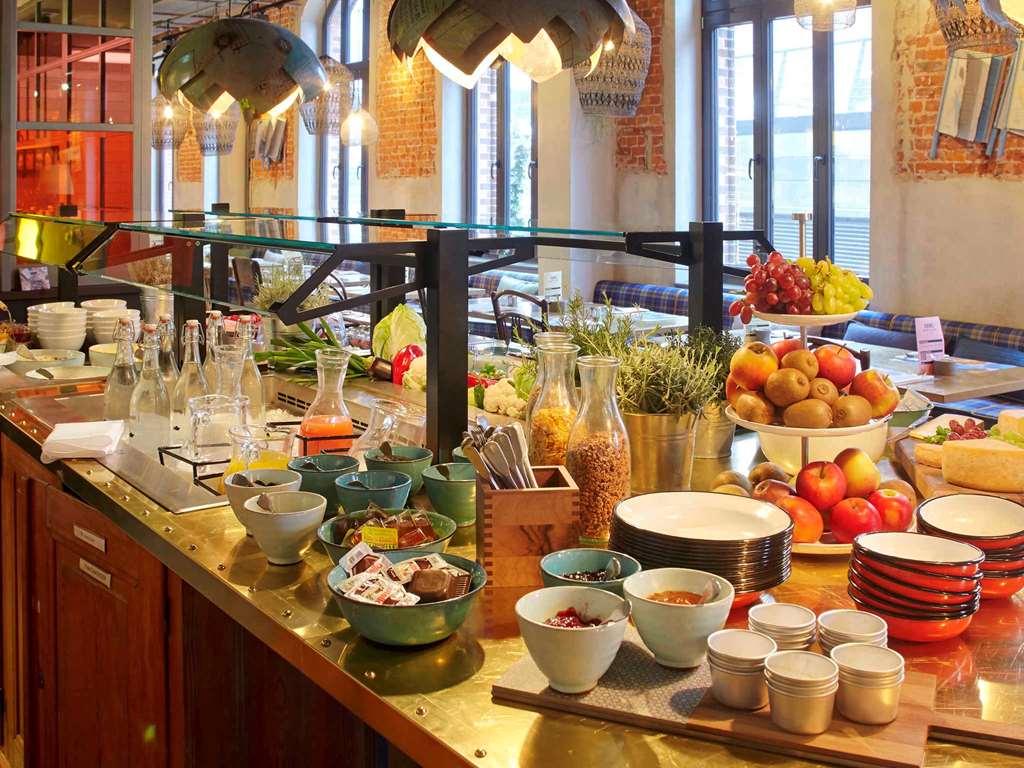 25Hours Hotel Altes Hafenamt Гамбург Ресторан фото