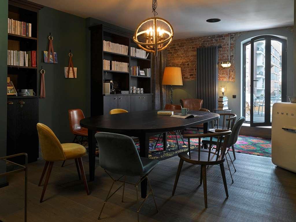 25Hours Hotel Altes Hafenamt Гамбург Удобства фото